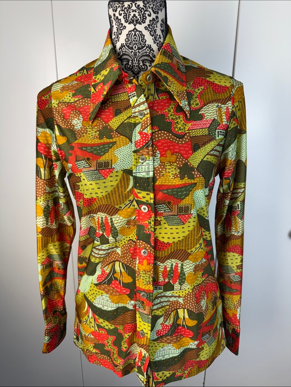 Vintage butterfly collar pastoral Button-Up Blouse - Olive, Red & Yellow EUC